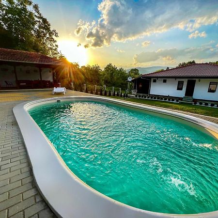 Старият Дюкянь Villa Елена Екстериор снимка