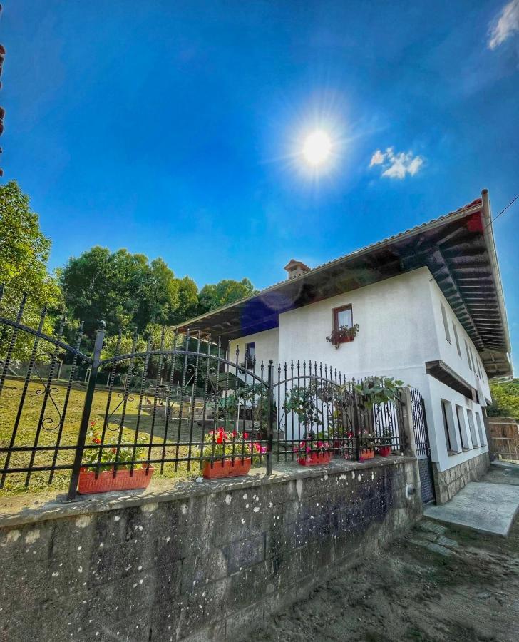 Старият Дюкянь Villa Елена Екстериор снимка